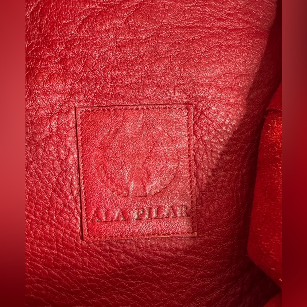 Ala Pilar Red Leather tote - Picture 2 of 6